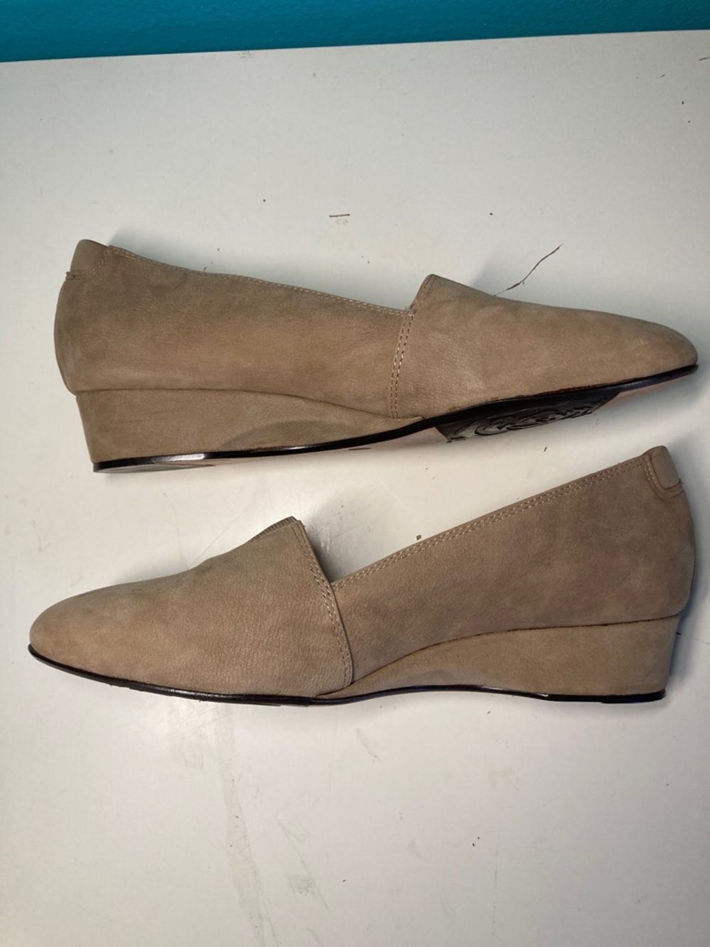 Taryn Rose FABU Women 8.5 M Wedge Heel Comfort Slip Ons Camel Nubuck Suede Shoes